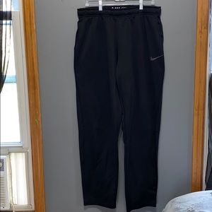 Nike Thermal Sweatpants